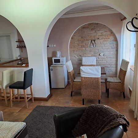 Apartman Romana Postorna Eksteriør billede