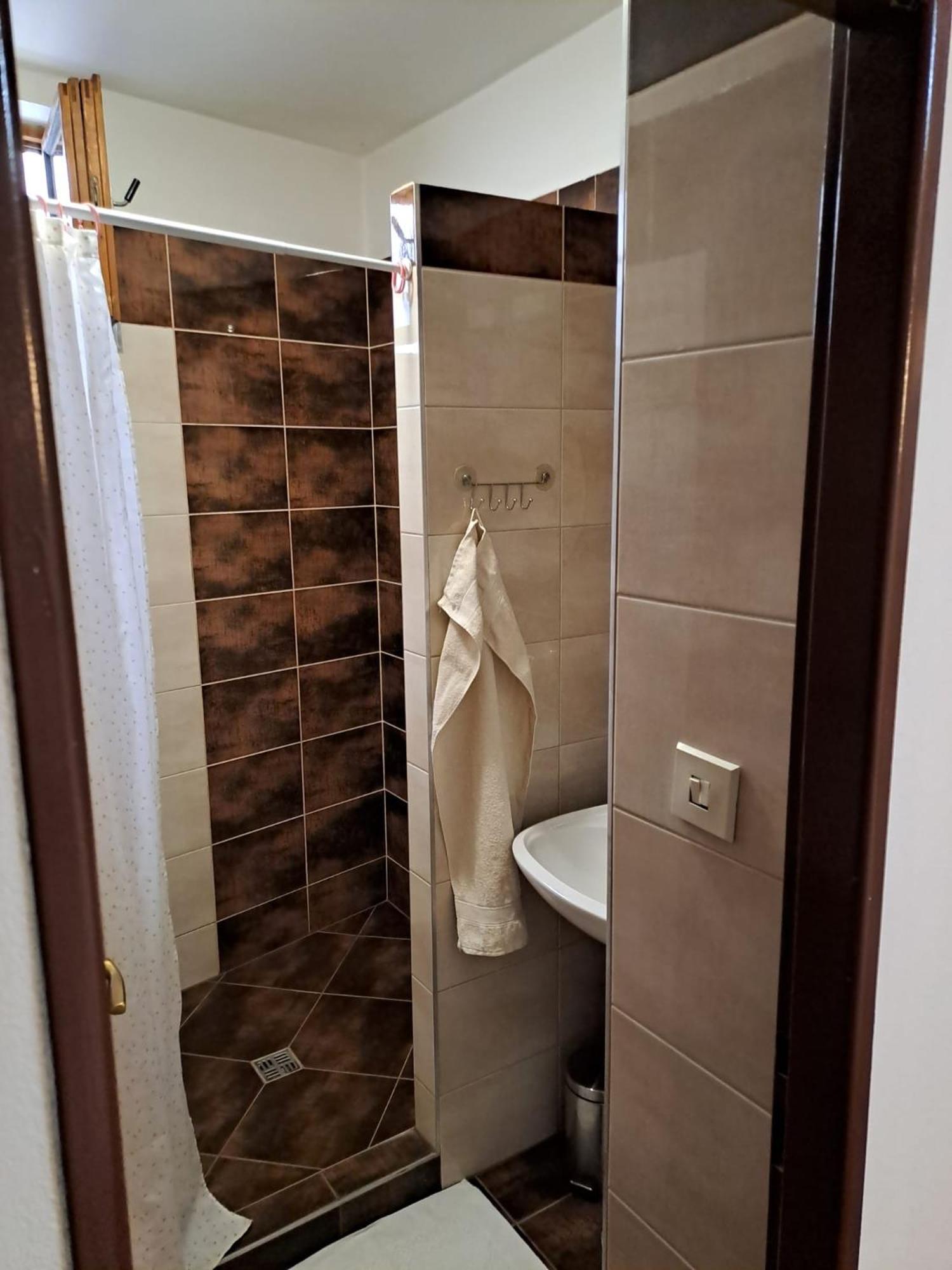 Apartman Romana Postorna Eksteriør billede